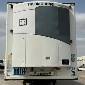 Schmitz Cargobull 2013