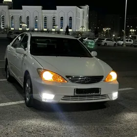 Toyota Camry 2004