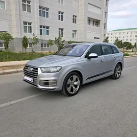 Audi Q7 2016