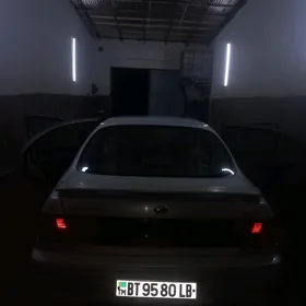 Nissan Cefiro 1998