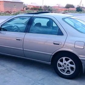 Toyota Camry 1999