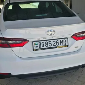 Toyota Camry 2022