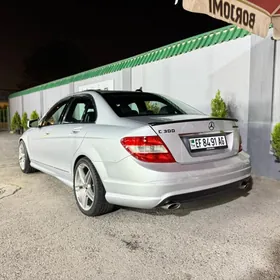 Mercedes-Benz C300 2010