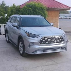 Toyota Highlander 2020