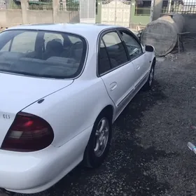 Hyundai Sonata 1998