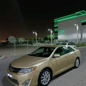 Toyota Camry 2012