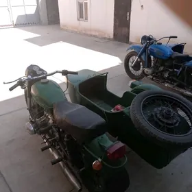 Ural 4320 1990