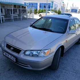 Toyota Camry 2000
