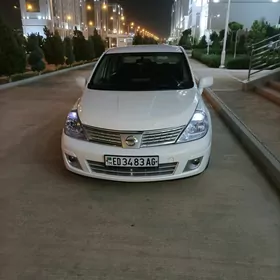 Nissan Versa 2010