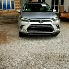 Toyota Grand Highlander 2023