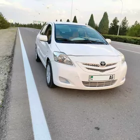 Toyota Yaris 2008