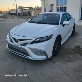 Toyota Camry 2023