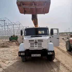 Zil 130 2001