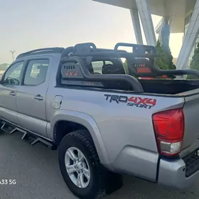 Toyota Tacoma 2018