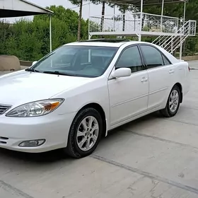 Toyota Camry 2004