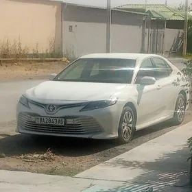 Toyota Camry 2020