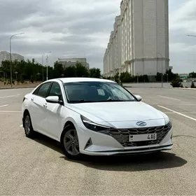 Hyundai Elantra 2021