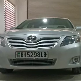 Toyota Camry 2011