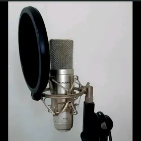 AUDIO STUDIO