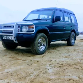 Mitsubishi Pajero 1995