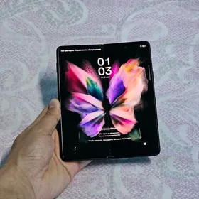 Samsung Z Fold 3. 12/256