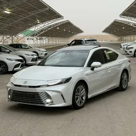 Toyota Camry 2024