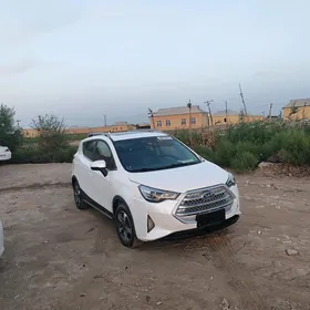 JAC JS8 2023