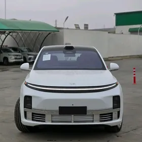 LiXiang L7 2025