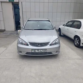 Toyota Camry 2004