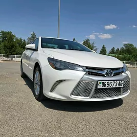 Toyota Camry 2017