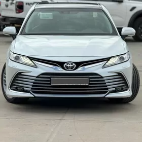 Toyota Camry 2023