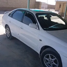 Toyota Carina 1996