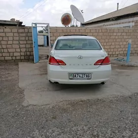 Toyota Avalon 2005