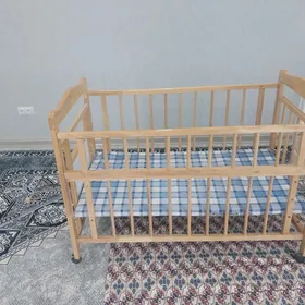 кроватка