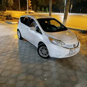 Nissan Versa 2014