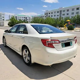 Toyota Camry 2012