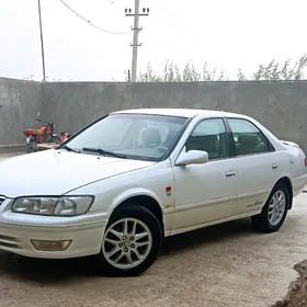 Toyota Camry 2000