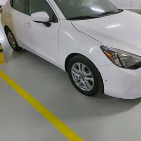 Toyota Yaris iA 2017
