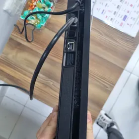 Playstation 4 slim 500gb