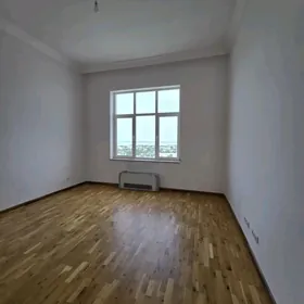 16 TAPGYR 4KOMNAT