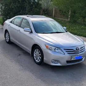 Toyota Camry 2011