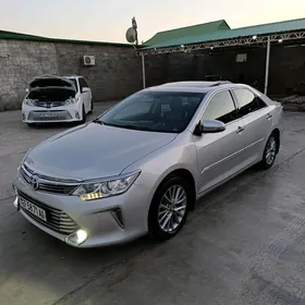 Toyota Camry 2016