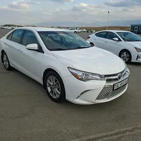 Toyota Camry 2017