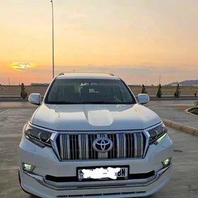 Toyota Land Cruiser Prado 2022