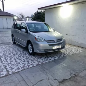 Toyota Sienna 2004