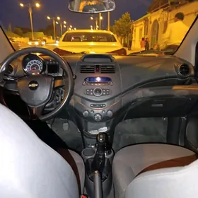 Chevrolet Spark 2012