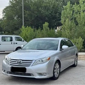 Toyota Avalon 2010