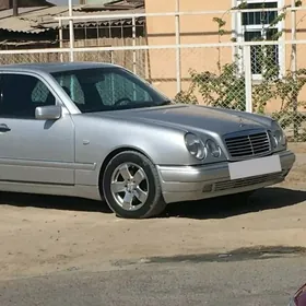 Mercedes-Benz E320 1997