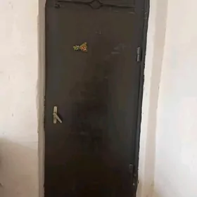 дверь