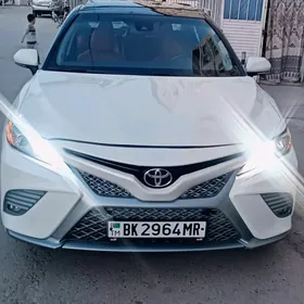 Toyota Camry 2018